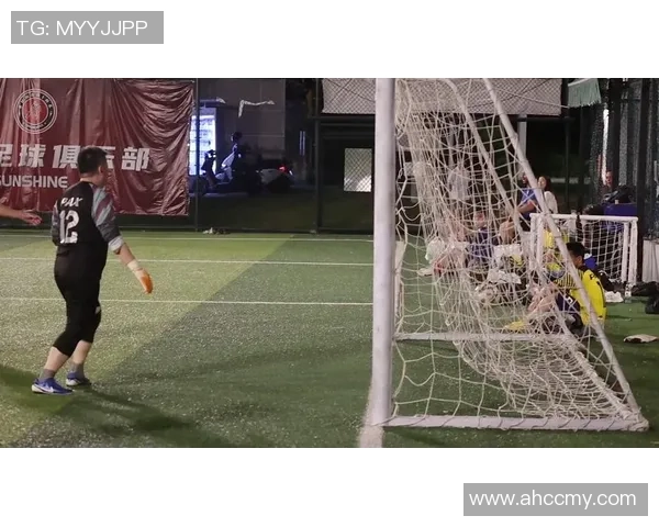 足球明星精彩瞬间慢动作解析与技艺展示